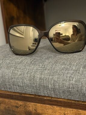 Classic Women’s Brown Polarized Oversized Oakley Sunglasses